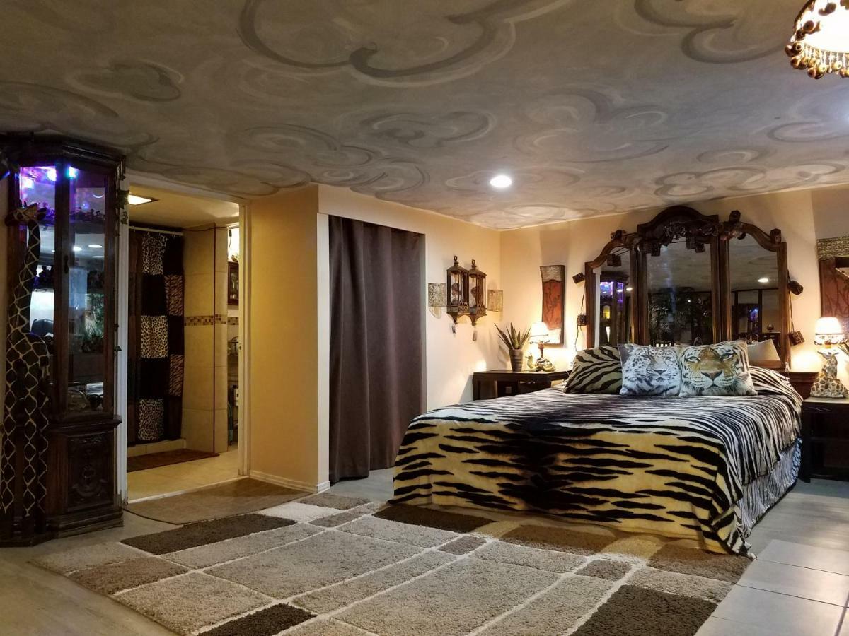 Exotic Large Basement Studio Hotel Montreal Exterior photo